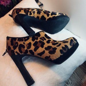 Tiger Print Platforms